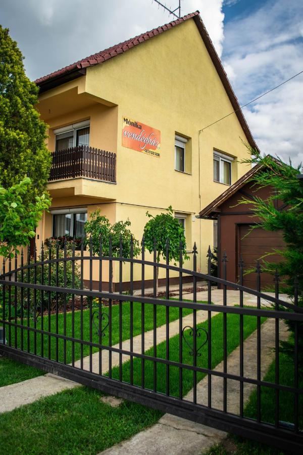 Monika Vendeghaz Hotel Morahalom Ngoại thất bức ảnh