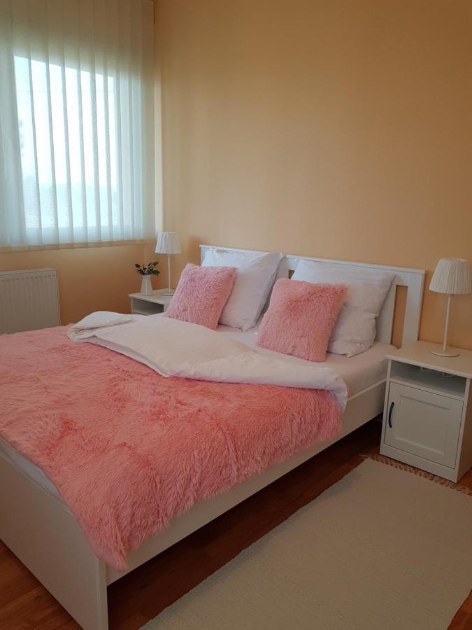 Monika Vendeghaz Hotel Morahalom Ngoại thất bức ảnh